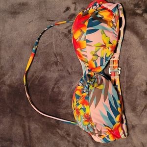 Aeropstale floral bikini top and bottom, size meduim